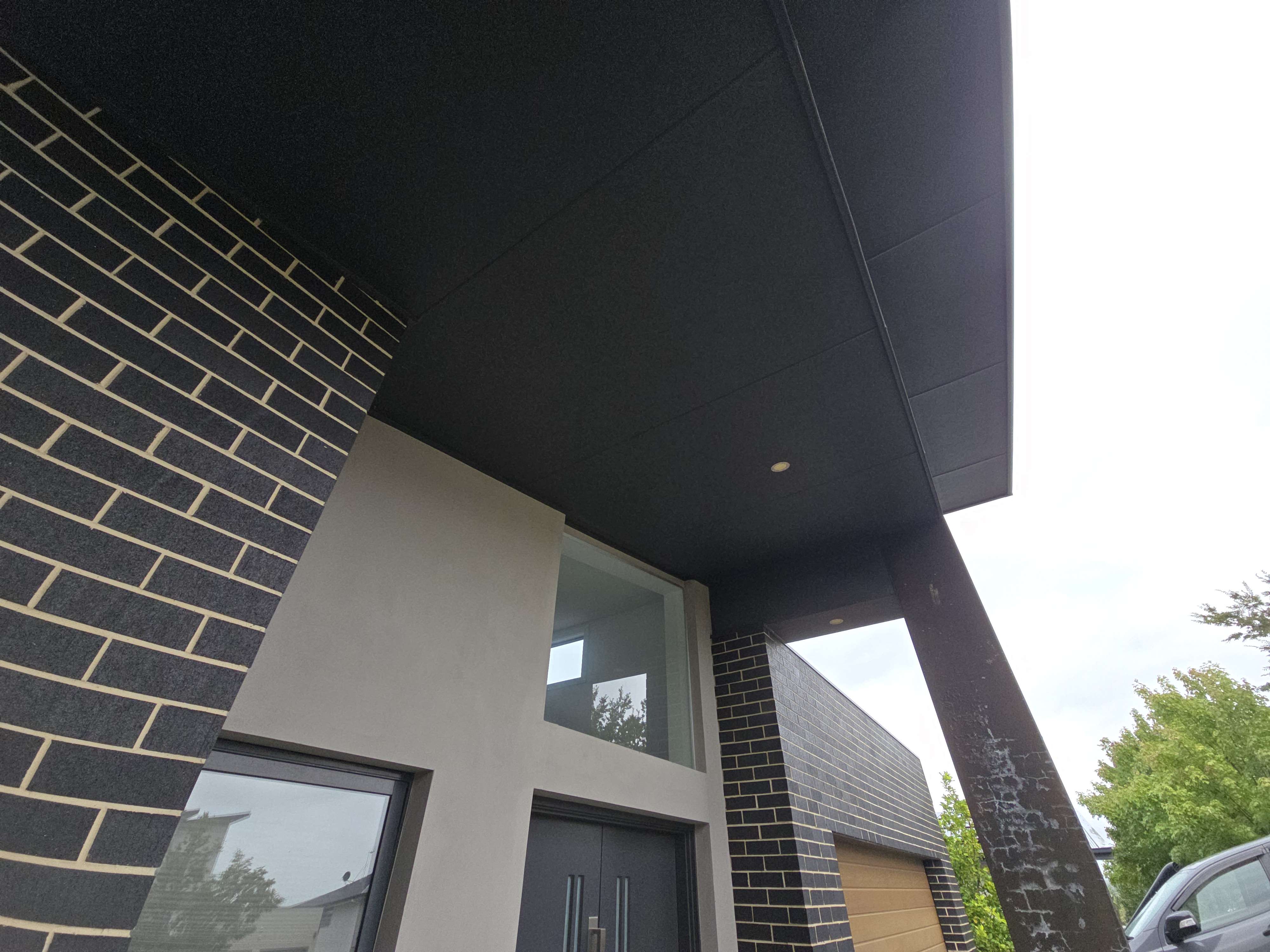 Damaged eaves fix and paint